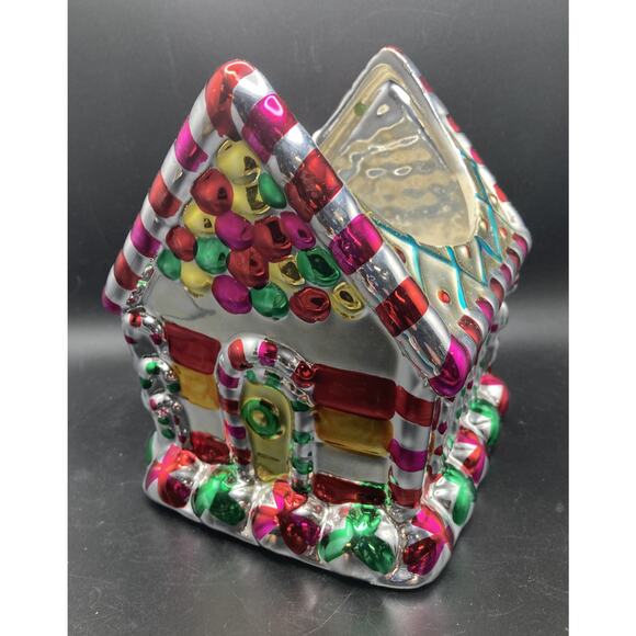 Candy Cottage - Gingerbread House Christmas Planter 6 x 5 x 6 - Great Condition - Picture 6 of 10